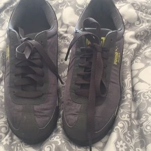 Puma sneakers excellent condition